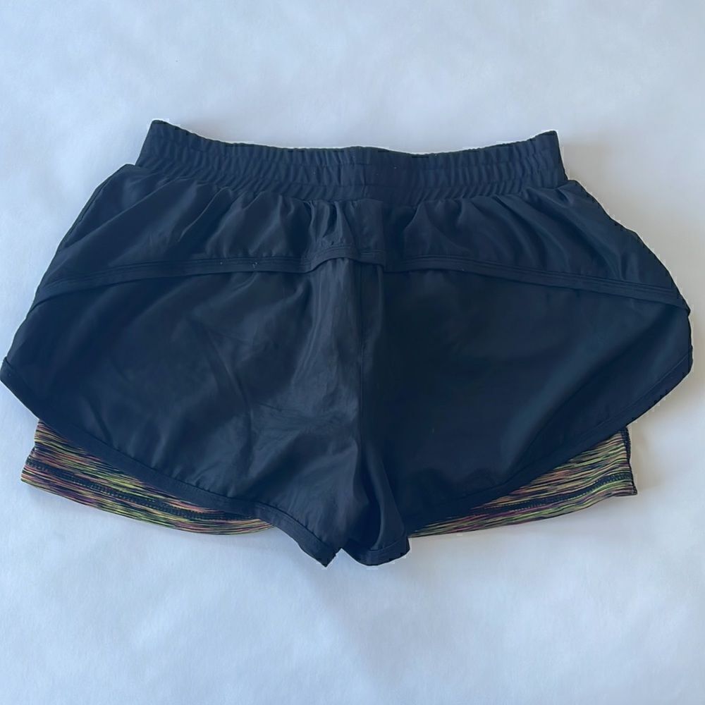 LA Gear Running Shorts with Inner/Outer Layers - Picture 3 of 4